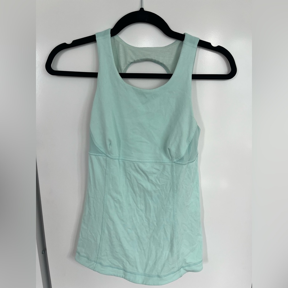 Lululemon workout tank